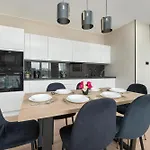 Apartamento Przestronny Z Parkingiem We Wladyslawowie By Renters Władysławowo