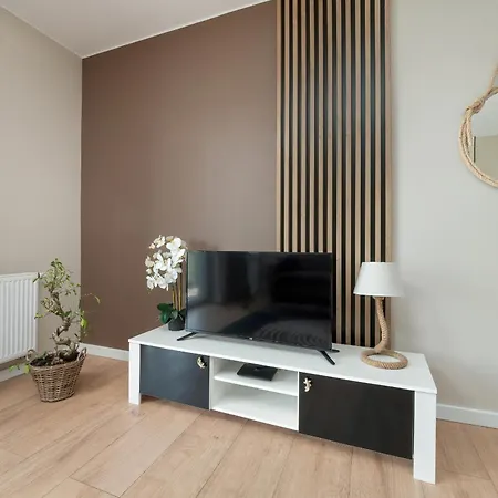 Przestronny Z Parkingiem We Władysławowie By Renters *