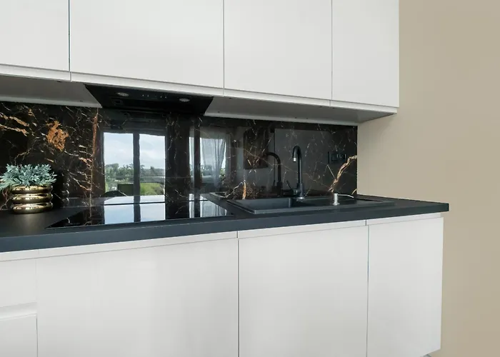 Przestronny Z Parkingiem We Wladyslawowie By Renters